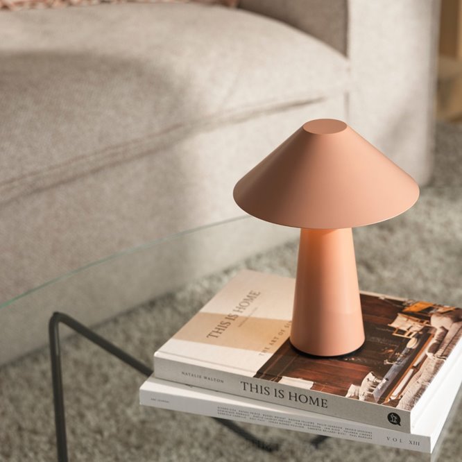 Lampka stołowa przenośna różowa Cannes IP44 do salonu 02